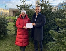 Caritas Burgenland Direktorin Melanie Balaskovics und Jürgen Narath von Esterházy Immobilien