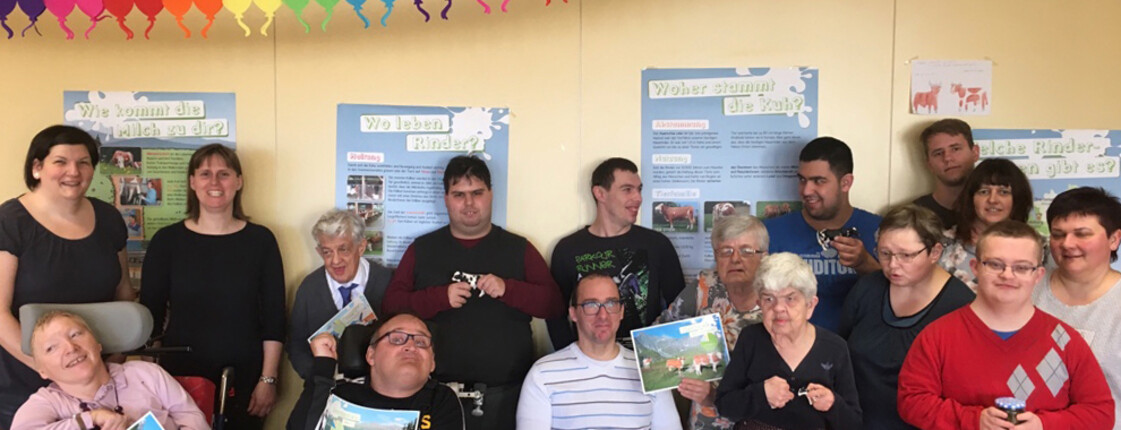 Gruppenfoto beim Workshop zum Thema Milch im Caritas Haus St. Stephan